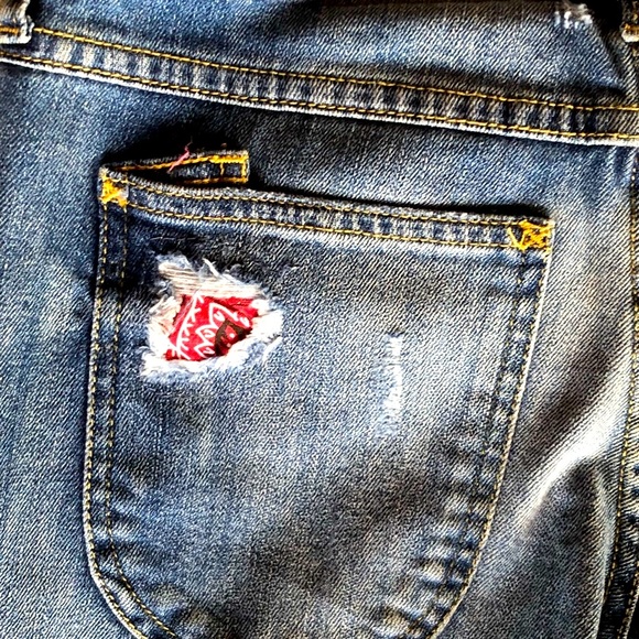 Vintage Lo Rise PRPS Distressed Skinny Jeans with Red Bandanna Accent - Picture 2 of 10